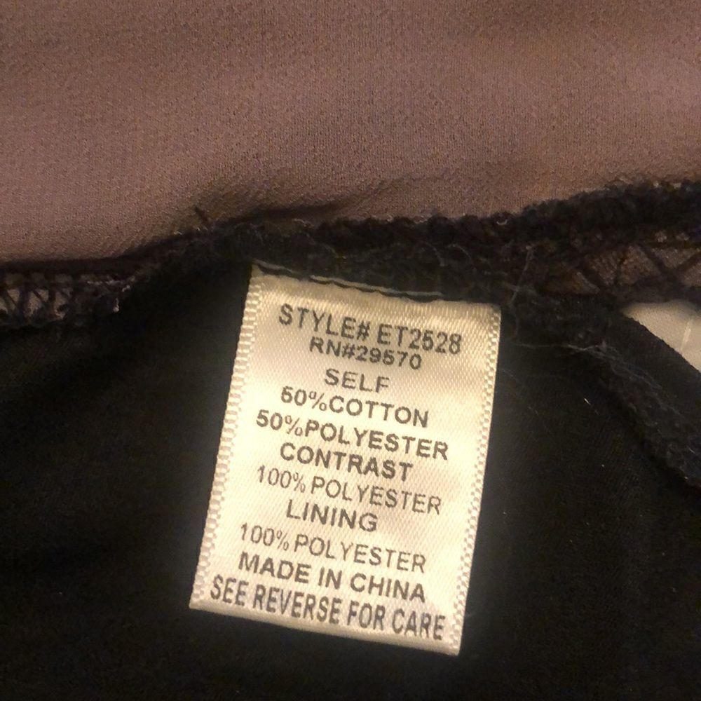 Lacey lined split hem she’ll top - Picture 5 of 5